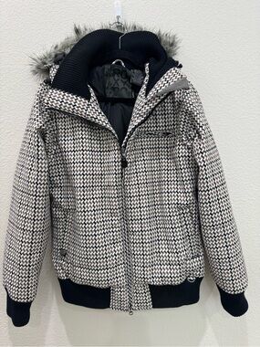 Roxy Snow Women’s XL Houndstooth Ski Jacket Removable Hood Faux Fur Winter Coat